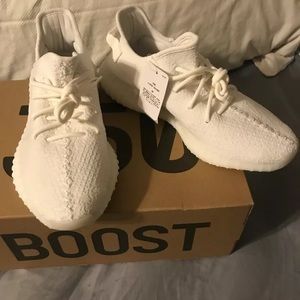 Yeezy boost V2 tripple white